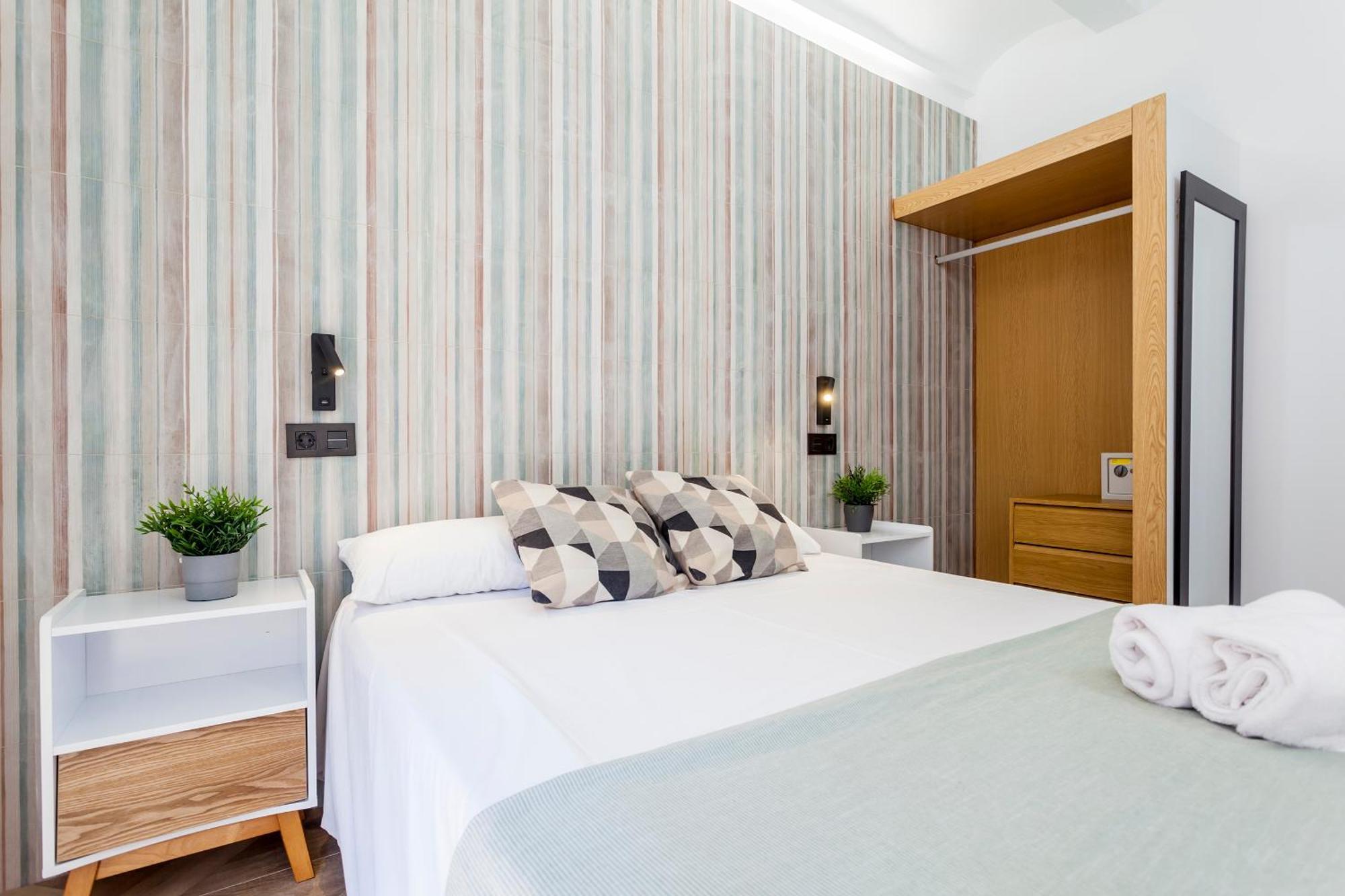 Modern&Confort Premium Concept Ruzafa , Βαλένθια Δωμάτιο φωτογραφία